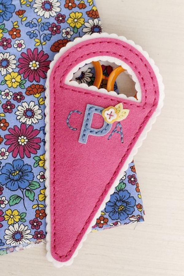 Papertrey Ink - Sewing Staples: Scissor Keeper Die
