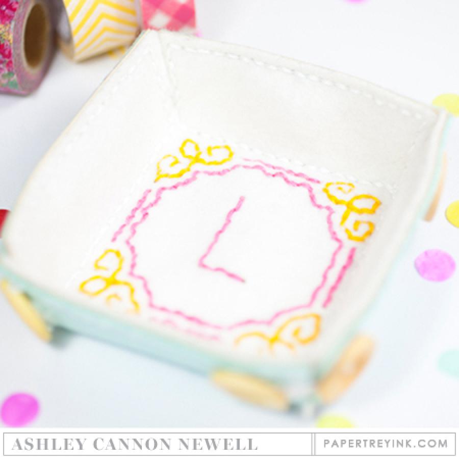 Papertrey Ink - Stitched Monogram Frame: Square Die
