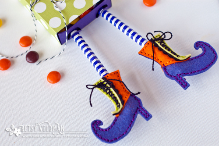 Papertrey Ink - Stitched Witch Boots Die