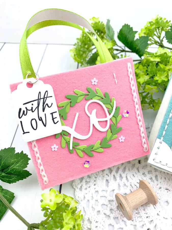 In Stitches: Tote Bag Die