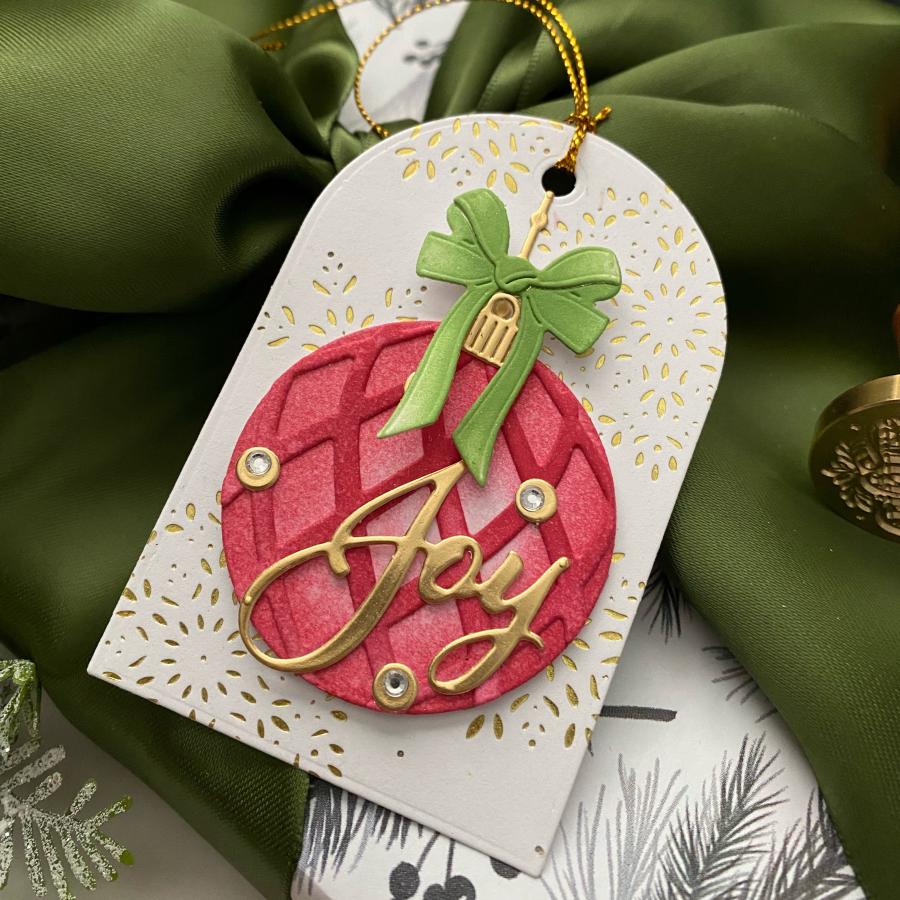 Holiday Tag: Elegant Ornament Die